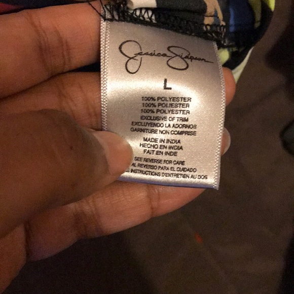 Colorful top 😊 - Picture 4 of 7