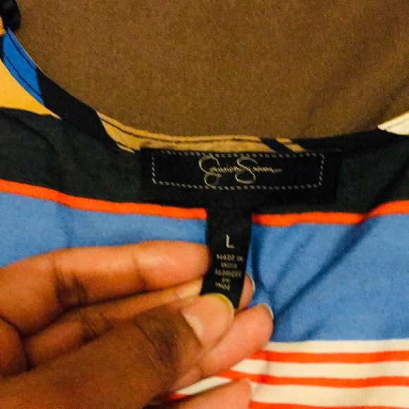 Colorful top 😊 - Picture 6 of 7