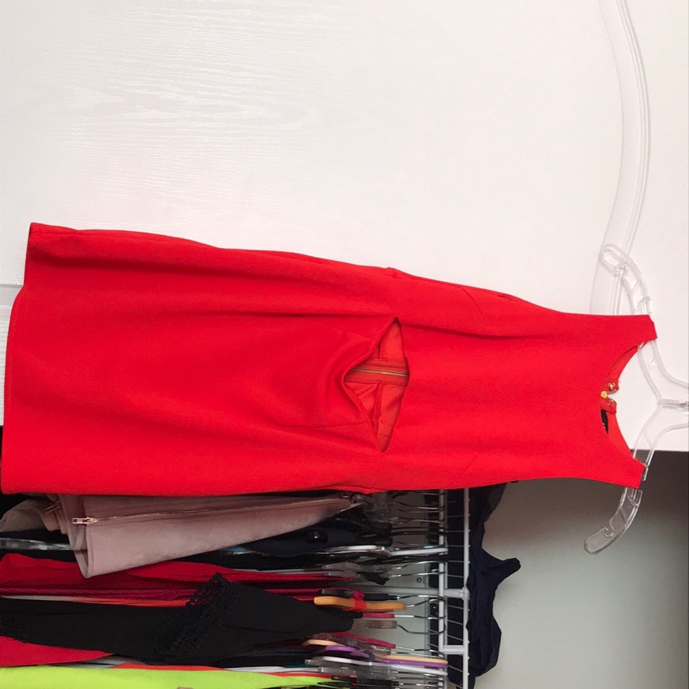 LULUS red dress size medium never worn