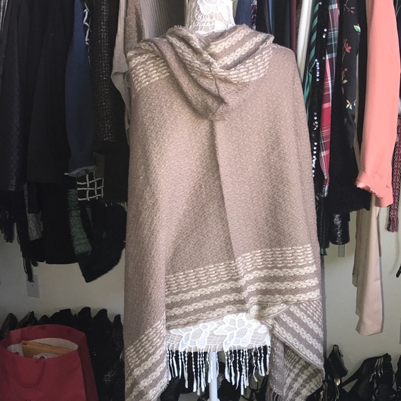 Cardigan - Picture 4 of 8