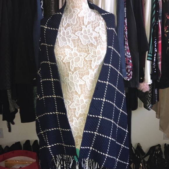 Cardigan - Picture 8 of 8