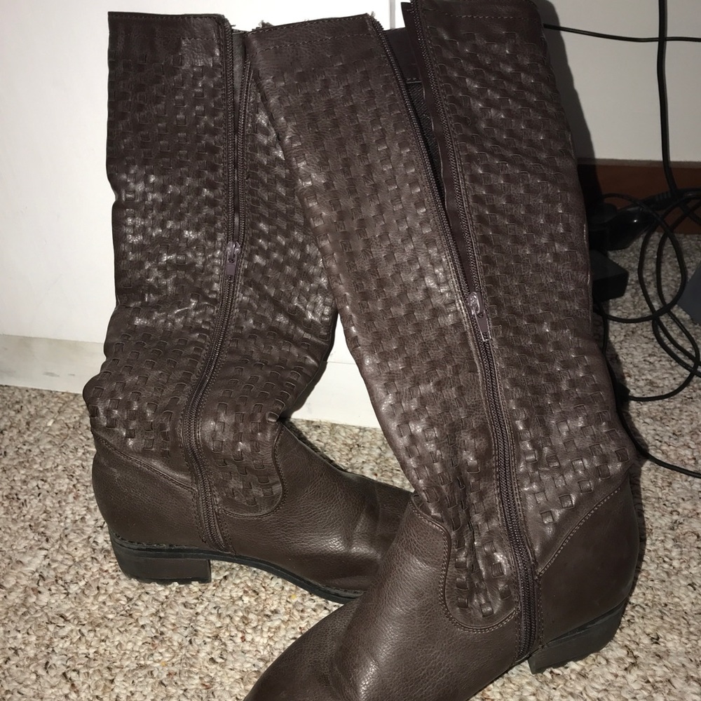 Brown boots
