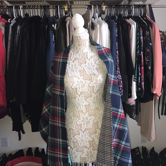 Cardigan - Picture 4 of 8