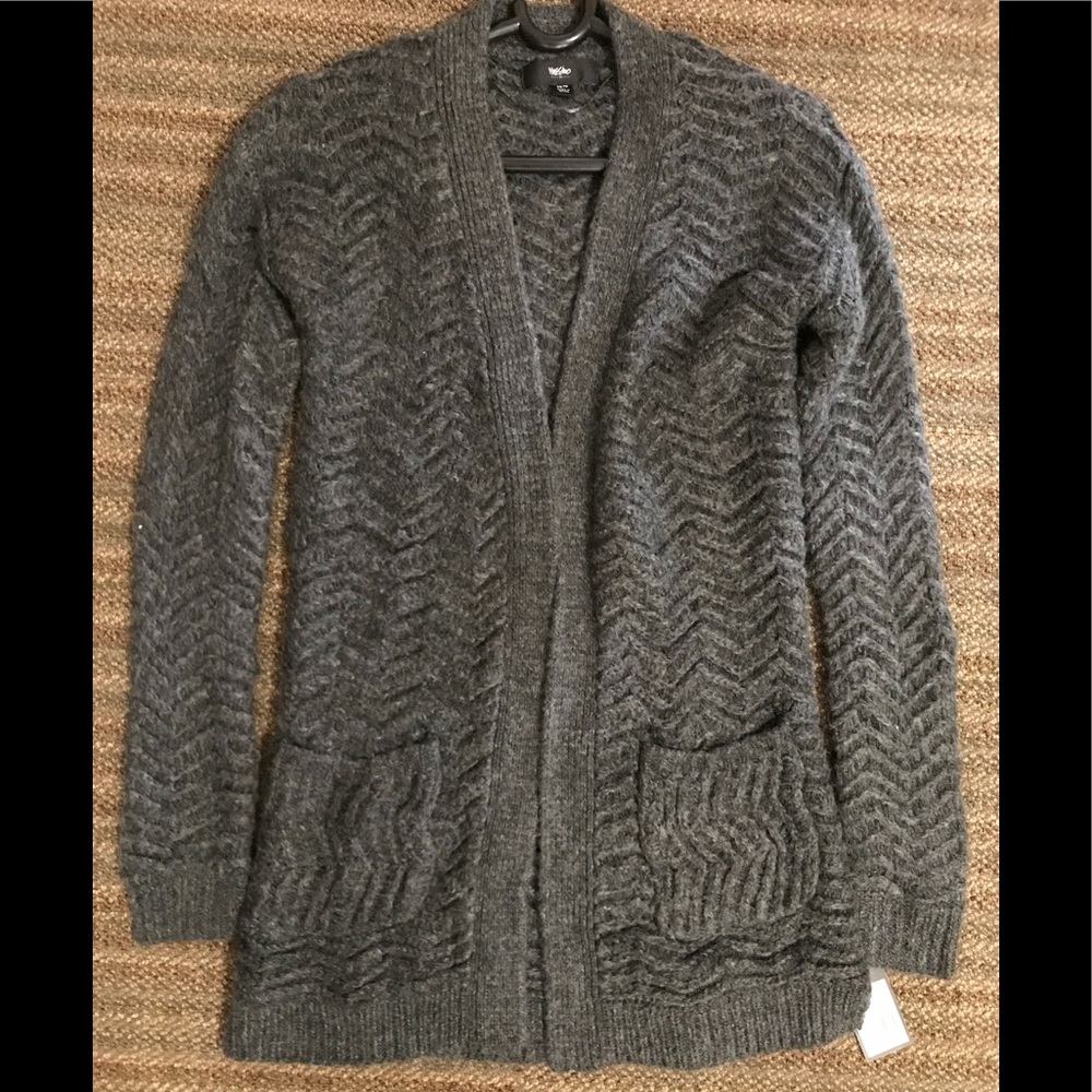 MOSSIMO LONG SLEEVE SWEATER