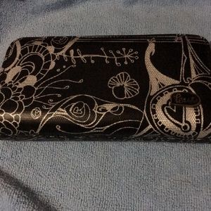 NWOT sak roots wallet