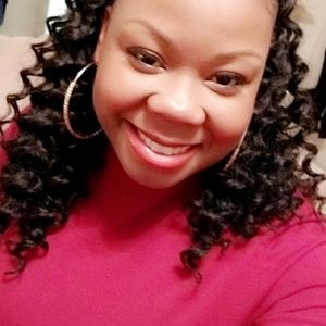 Meet your Posher, Miesha