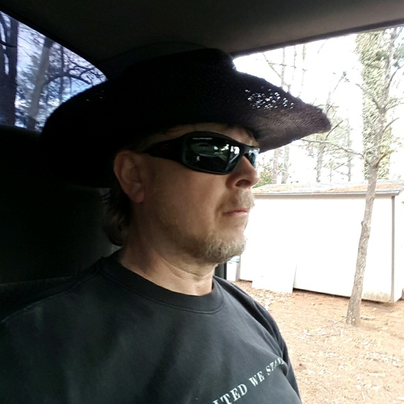 Meet your Posher, Ricky - Picture 1 of 1