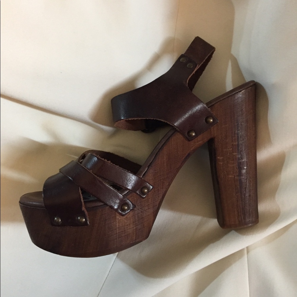 Holiday Sale!! Steve Madden - Chunky Wooden Heels