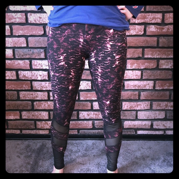 Sold out! Workout Leggings - Picture 2 of 4