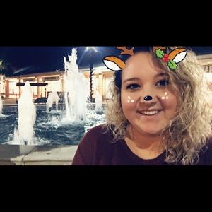 Meet your Posher, Breanna