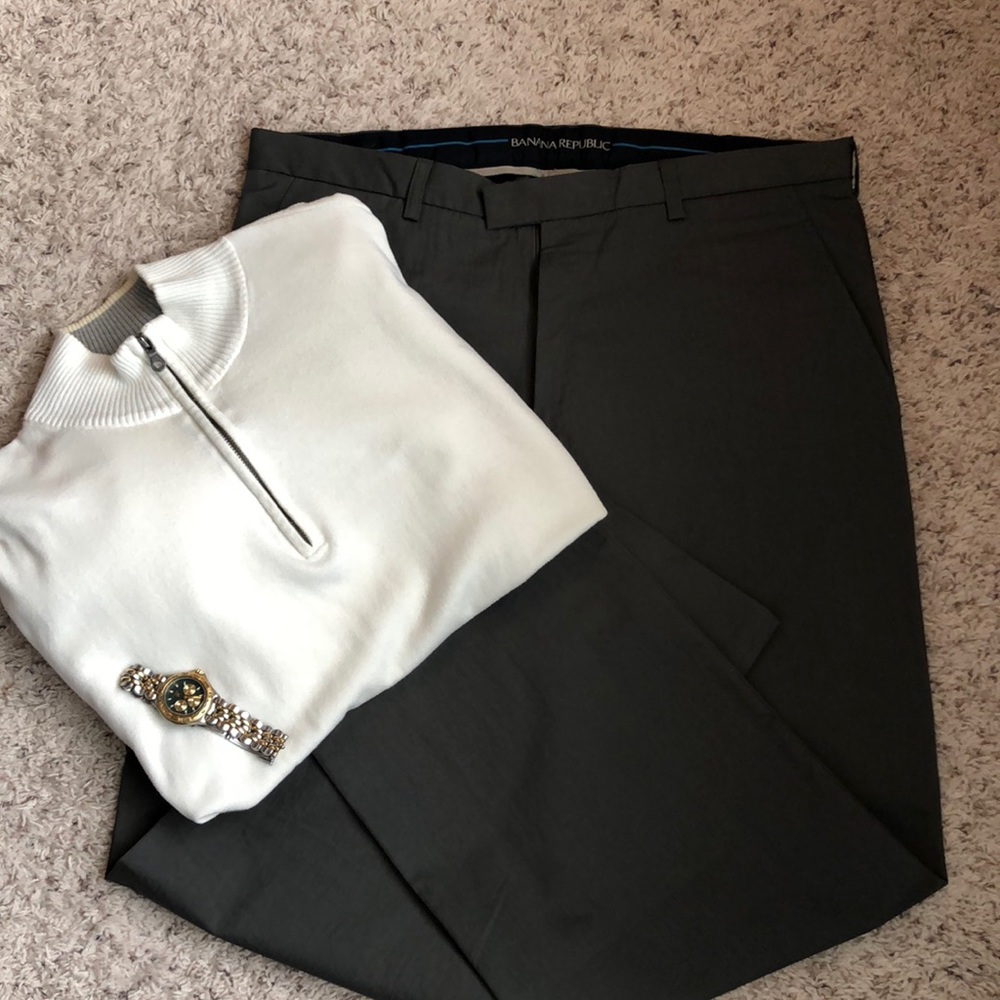 Banana Republic pants 38L Color Grey dry cleaned
