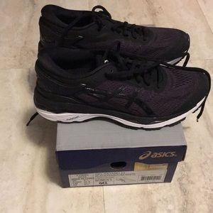 ASICS - running sneakers - Gel-Kayano 24