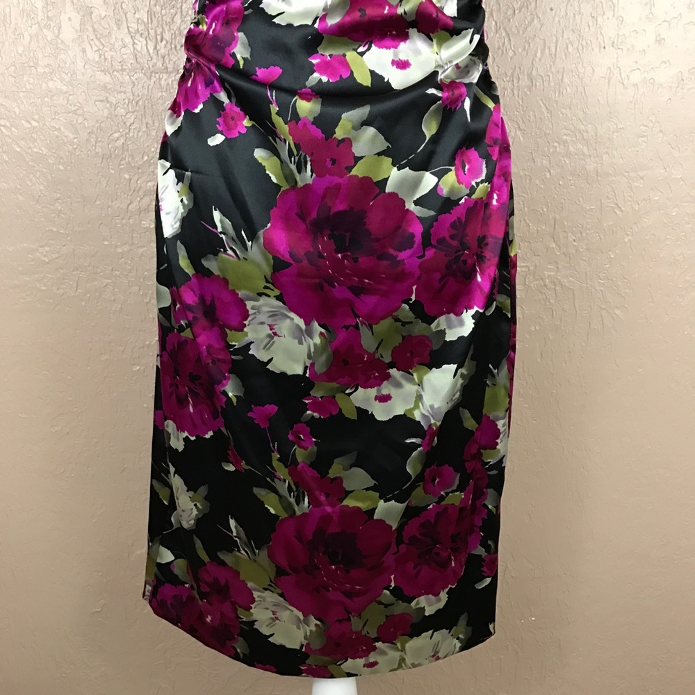 Maggy London Petites Beautiful Floral Sheath Dress - Picture 5 of 9