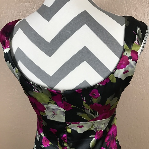 Maggy London Petites Beautiful Floral Sheath Dress - Picture 7 of 9