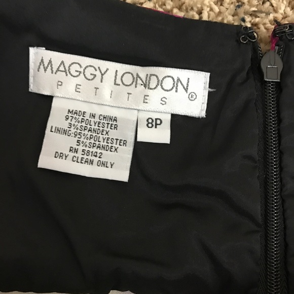 Maggy London Petites Beautiful Floral Sheath Dress - Picture 9 of 9