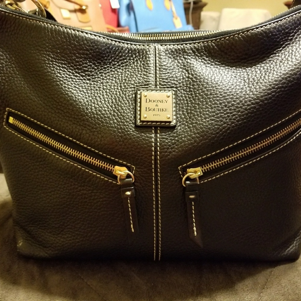 Dooney & Bourke