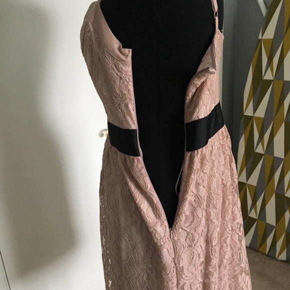 ELLE rose lace dress - Picture 4 of 5