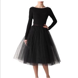 Full tulle skirt