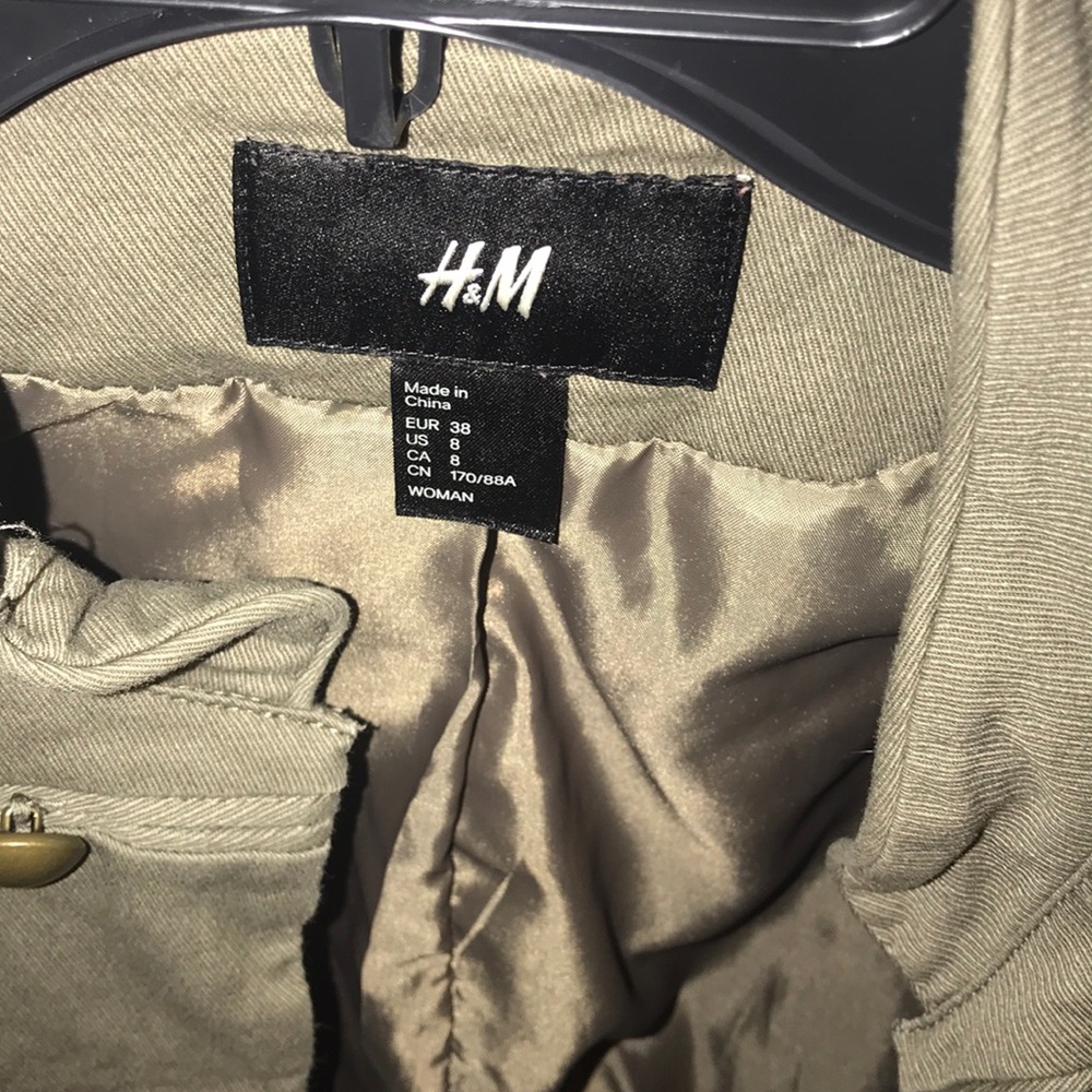 HM Jacket - Picture 2 of 6