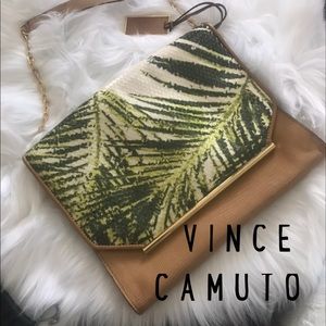 VINCE CAMUTO PALM PRINT SABIN CLUTCH !