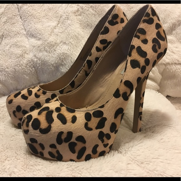 Steve Madden Leopard Print Platform 7.5 - Picture 2 of 8