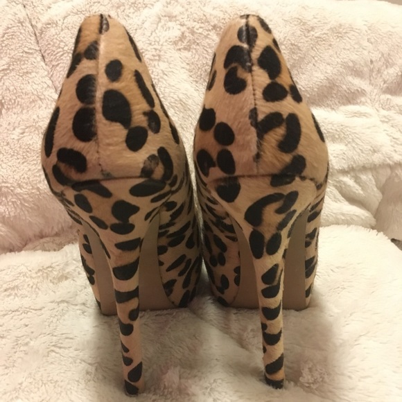 Steve Madden Leopard Print Platform 7.5 - Picture 3 of 8