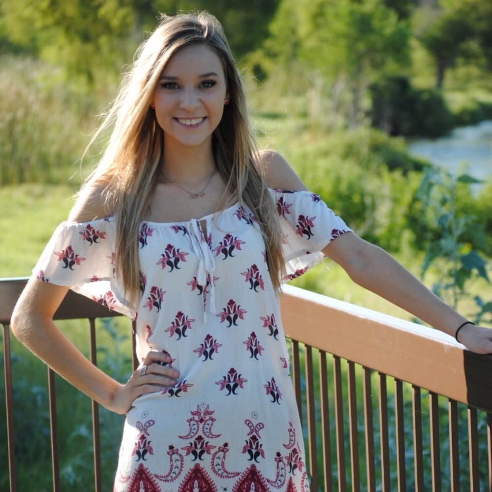 Meet your Posher, Makenzie