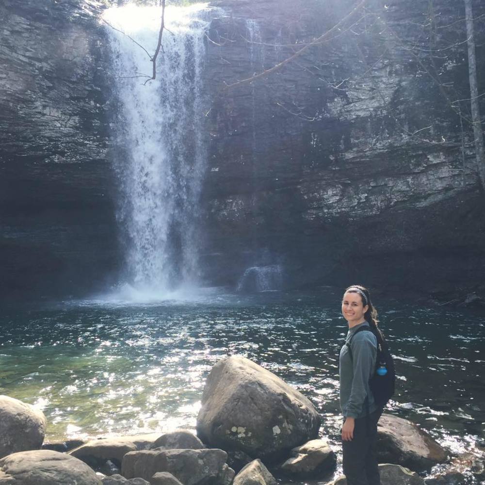 Meet your Posher, Caroline