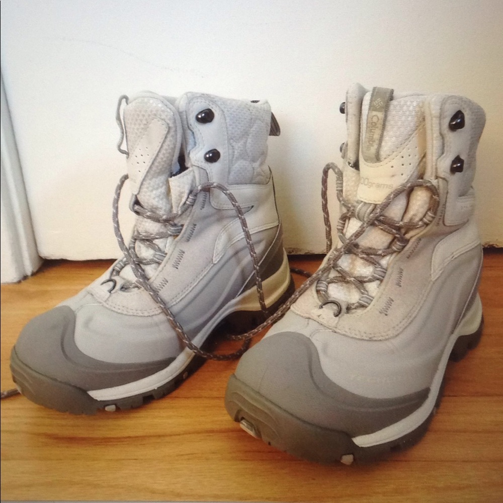 Columbia snow boots with Omni Heat