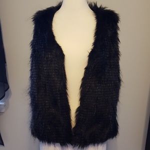 Fur vest (NEVER WORN)