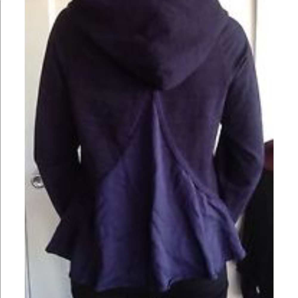 Lululemon pull me over hoodie