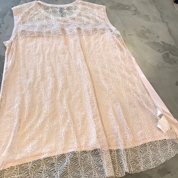 BCBGMaxAzria blush lace top - Picture 3 of 5