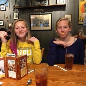 Meet your Posher, Levi