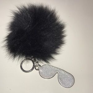 MICHAEL KORS POM POM KEYCHAIN