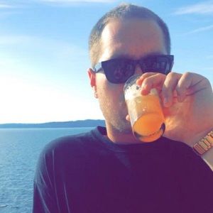 Meet your Posher, Zac