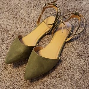 Charlotte Russe Pointed Toe Flats
