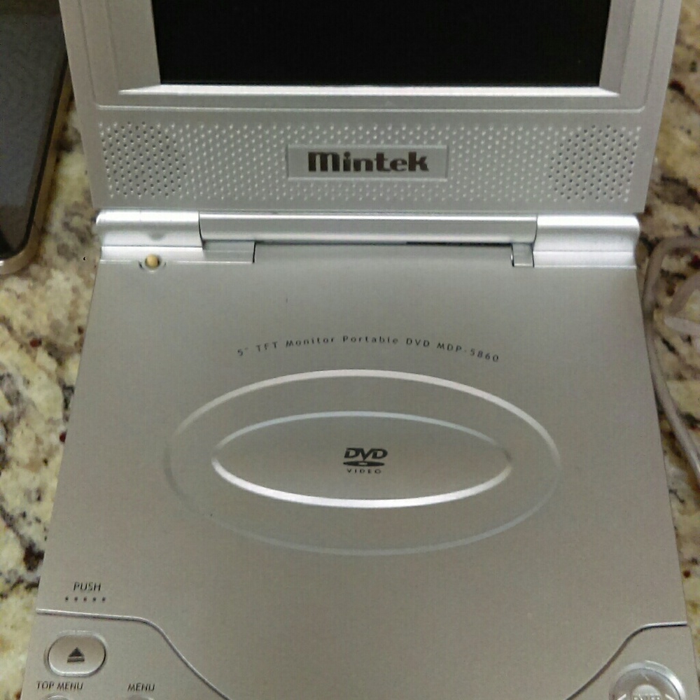 Portable DVD player
