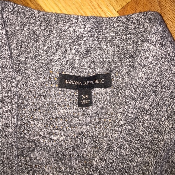 Banana Republic Cardigan - Picture 2 of 5