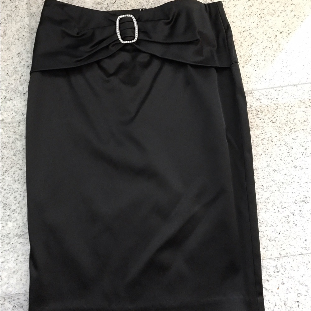 Bebe Skirt