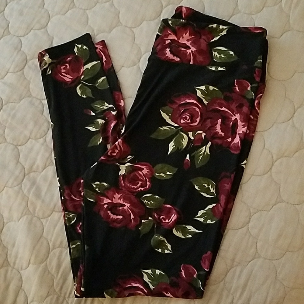 Super soft floral leggings -  brand new
