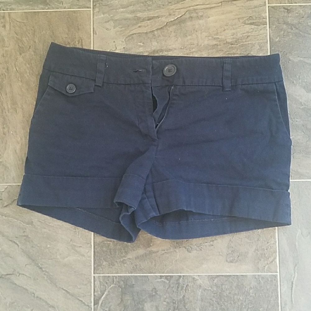 CLEARANCE Navy blue shorts.