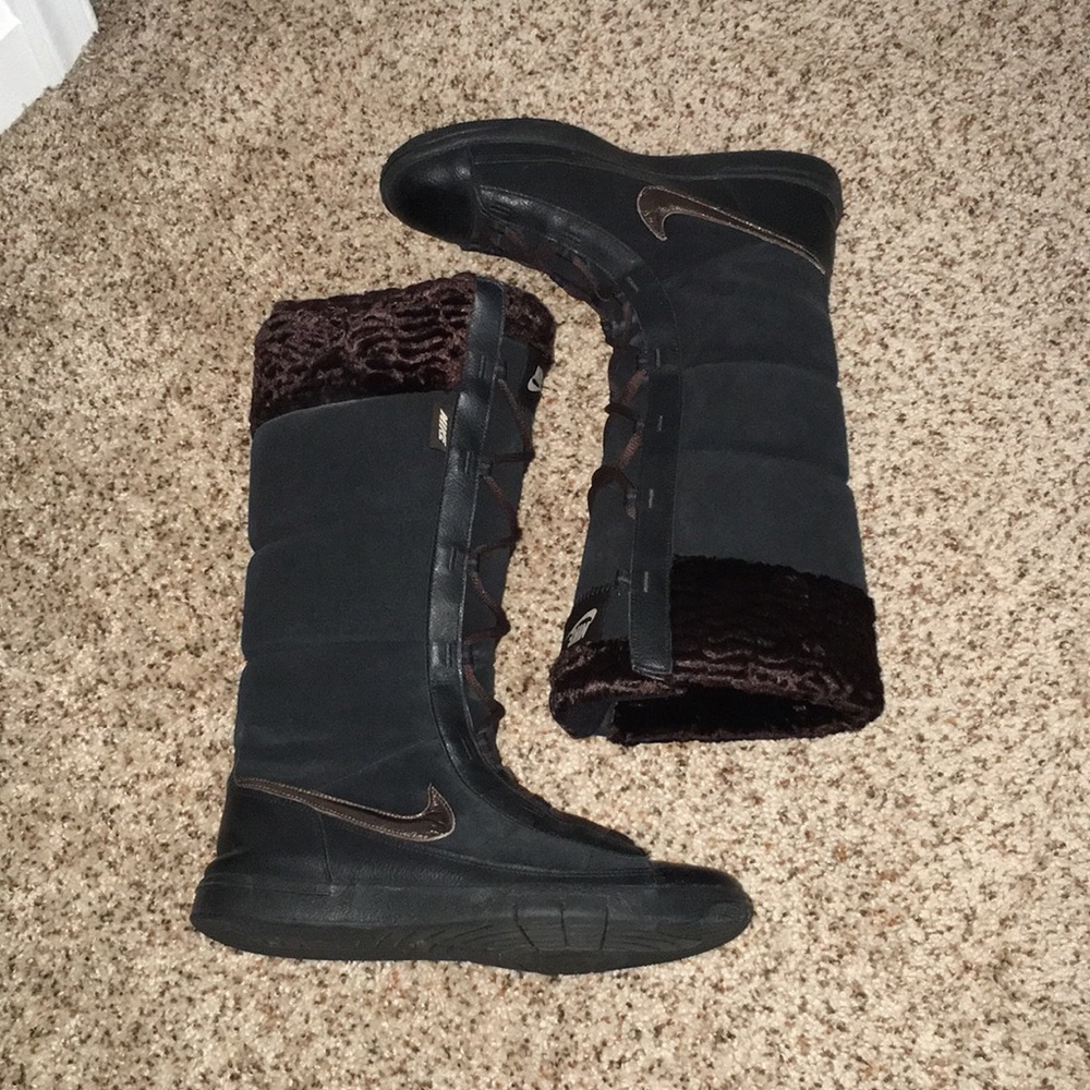 Nike Women's Boot
