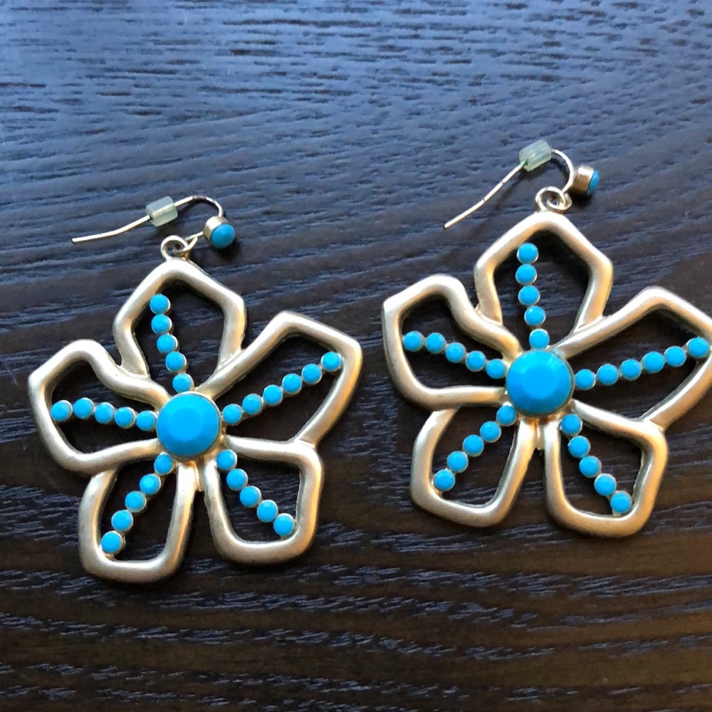 Beautiful turquoise earrings