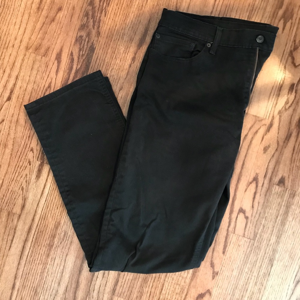 Black Men’s LEVI 541s size 38/34