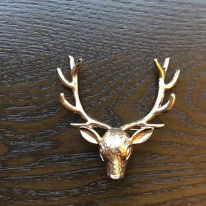 Reindeer pin