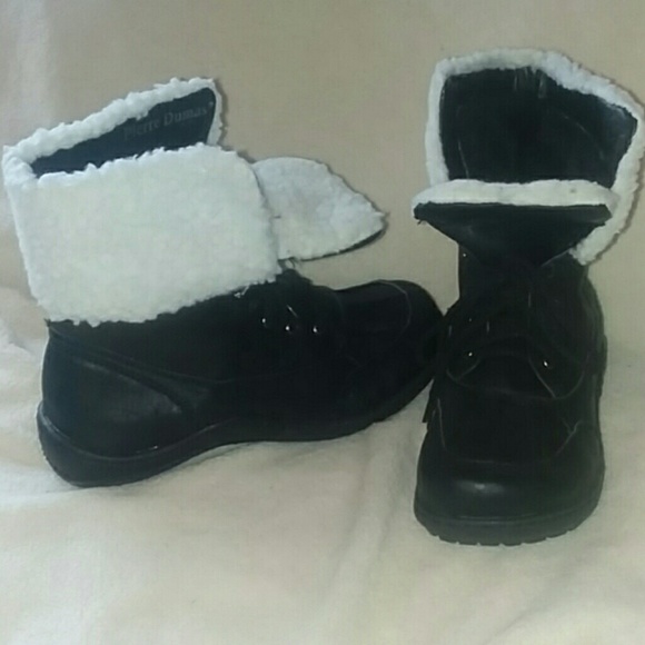 EUC Womens Pierre Dumas Black Boots Size 7 Faux Fu - Picture 1 of 8