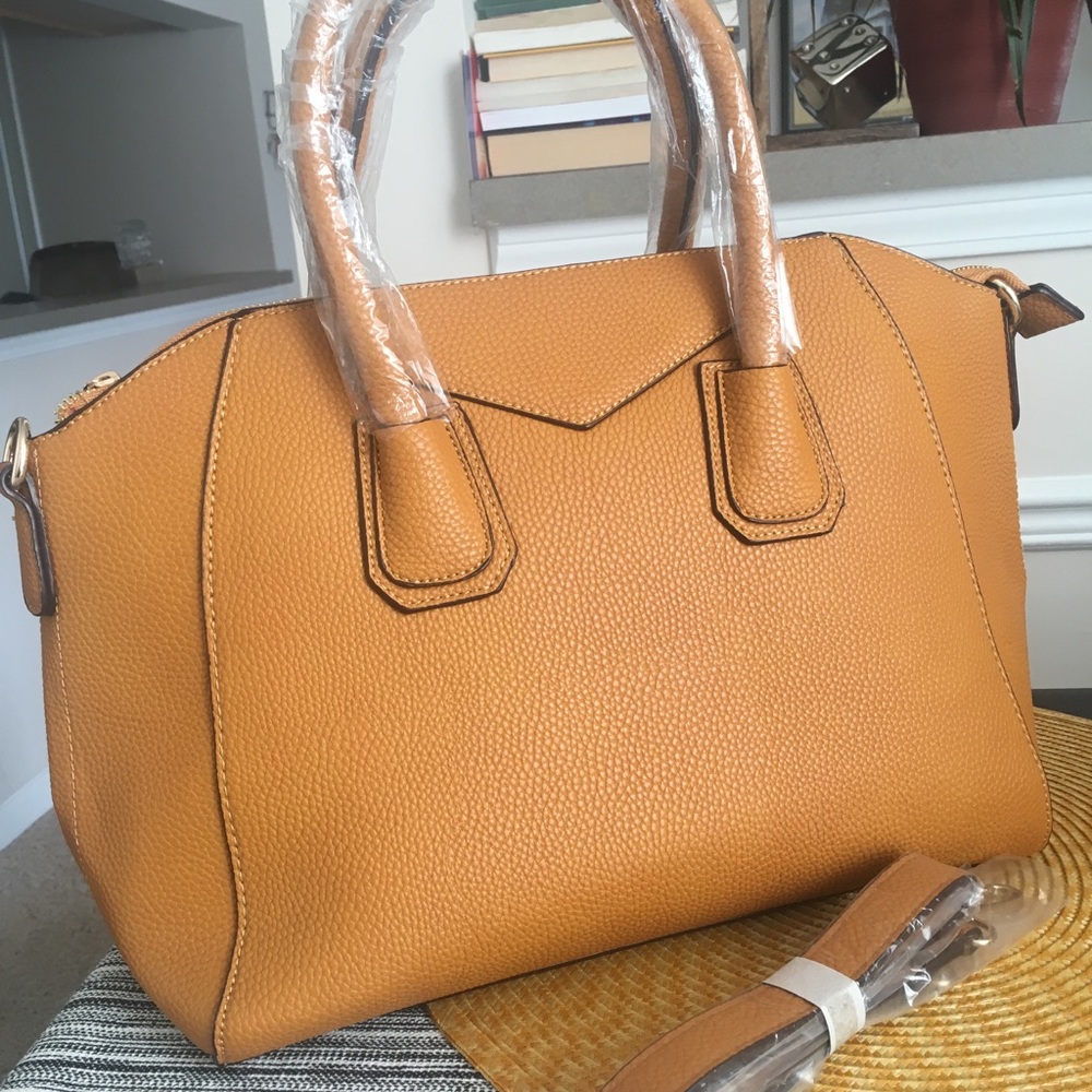 100% Vegan Leather Handbag