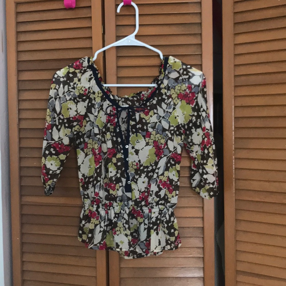 Floral print blouse