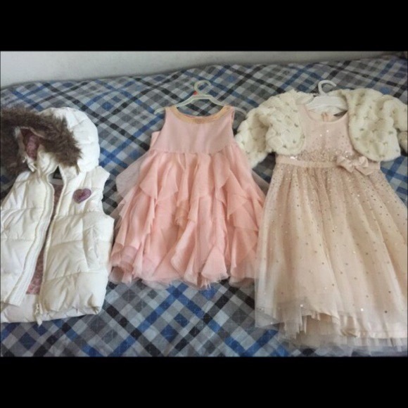 Girls dress size 5 - Picture 1 of 1