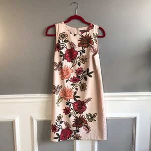 Vince Camuto floral shift dress
